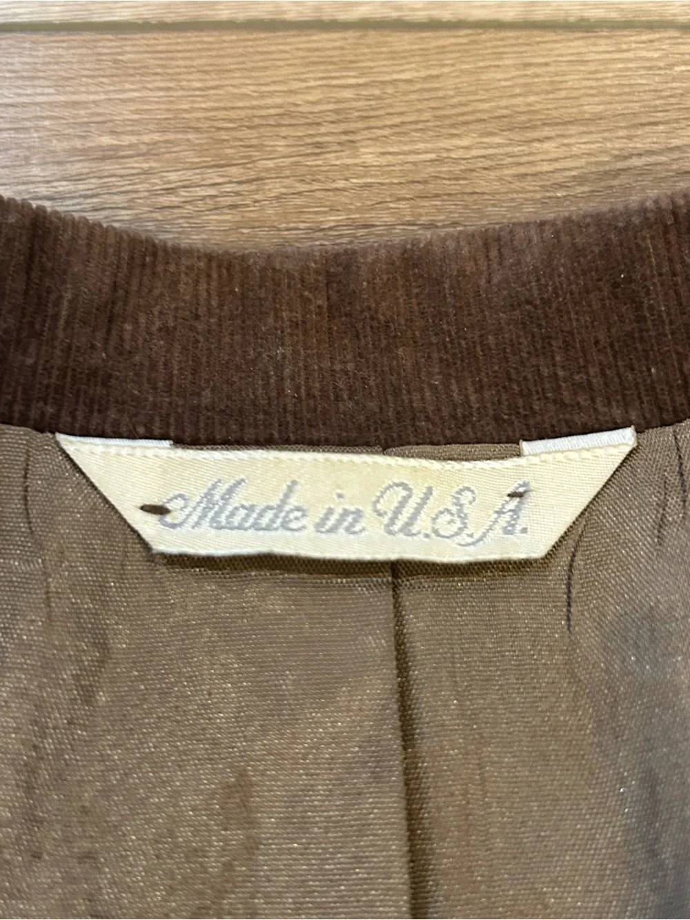 Vintage Levi Strauss Sports Classics 44R Brown Corduroy Sport Coat